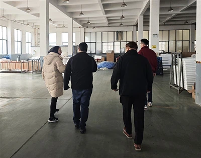 Un contractista canadenc visita MIGO GLASS per obtenir solucions integrades d...