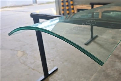 Vidre laminat temperat corbat