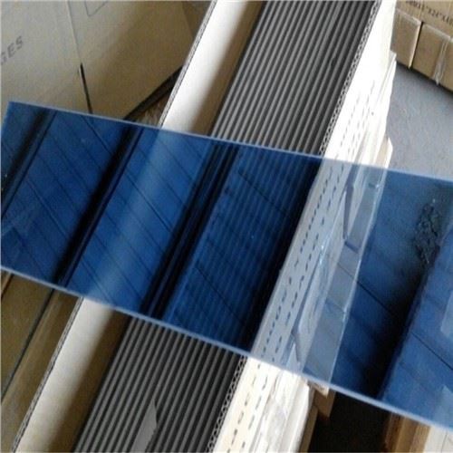 Full de vidre de persiana